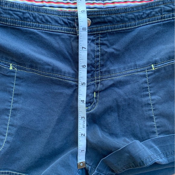 Y2K Nike Shorts - Picture 11 of 11